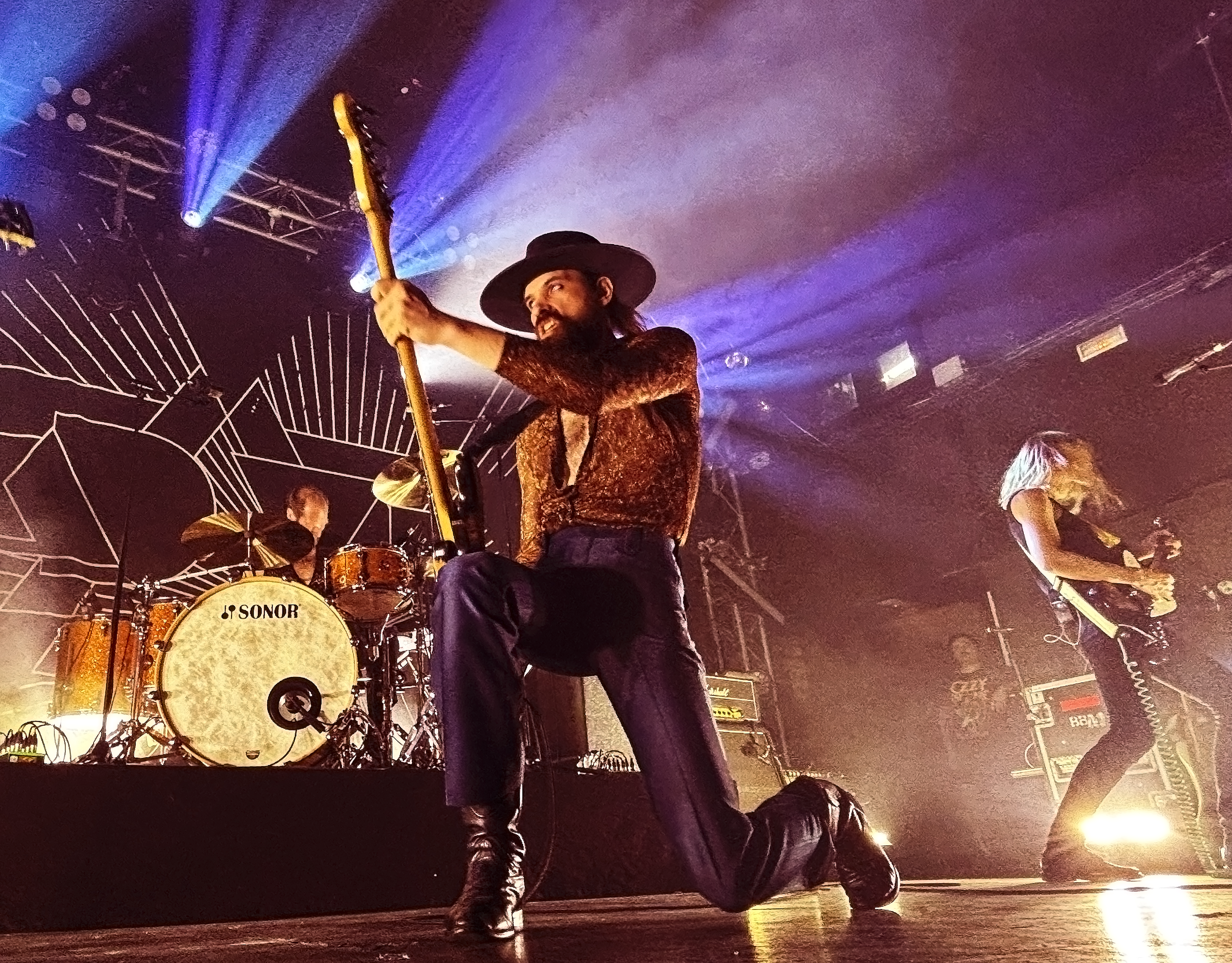 Kadavar, Slomosa y Orb llevan el stoner más contundente a Barcelona